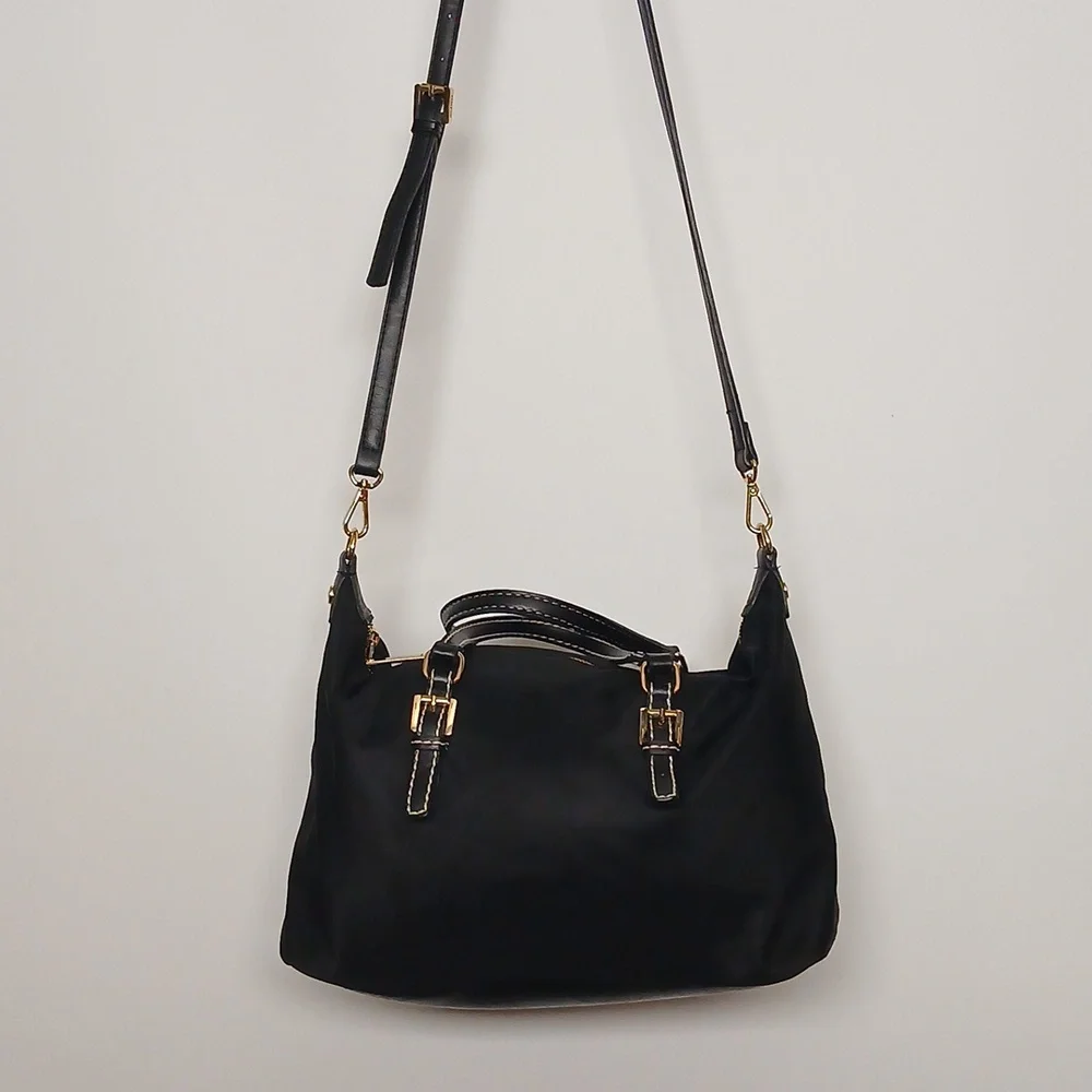 Tommy Hilfiger Women Elegant Black Shoulder crossbody Bag GUC - Picture 2 of 13